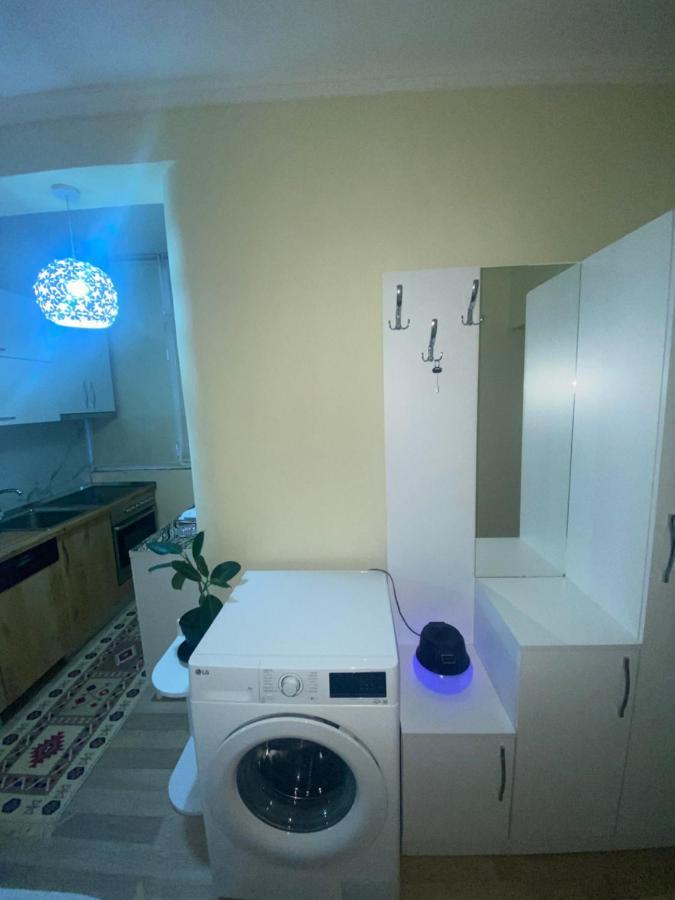 Appartamento Evis House Tirana Esterno foto