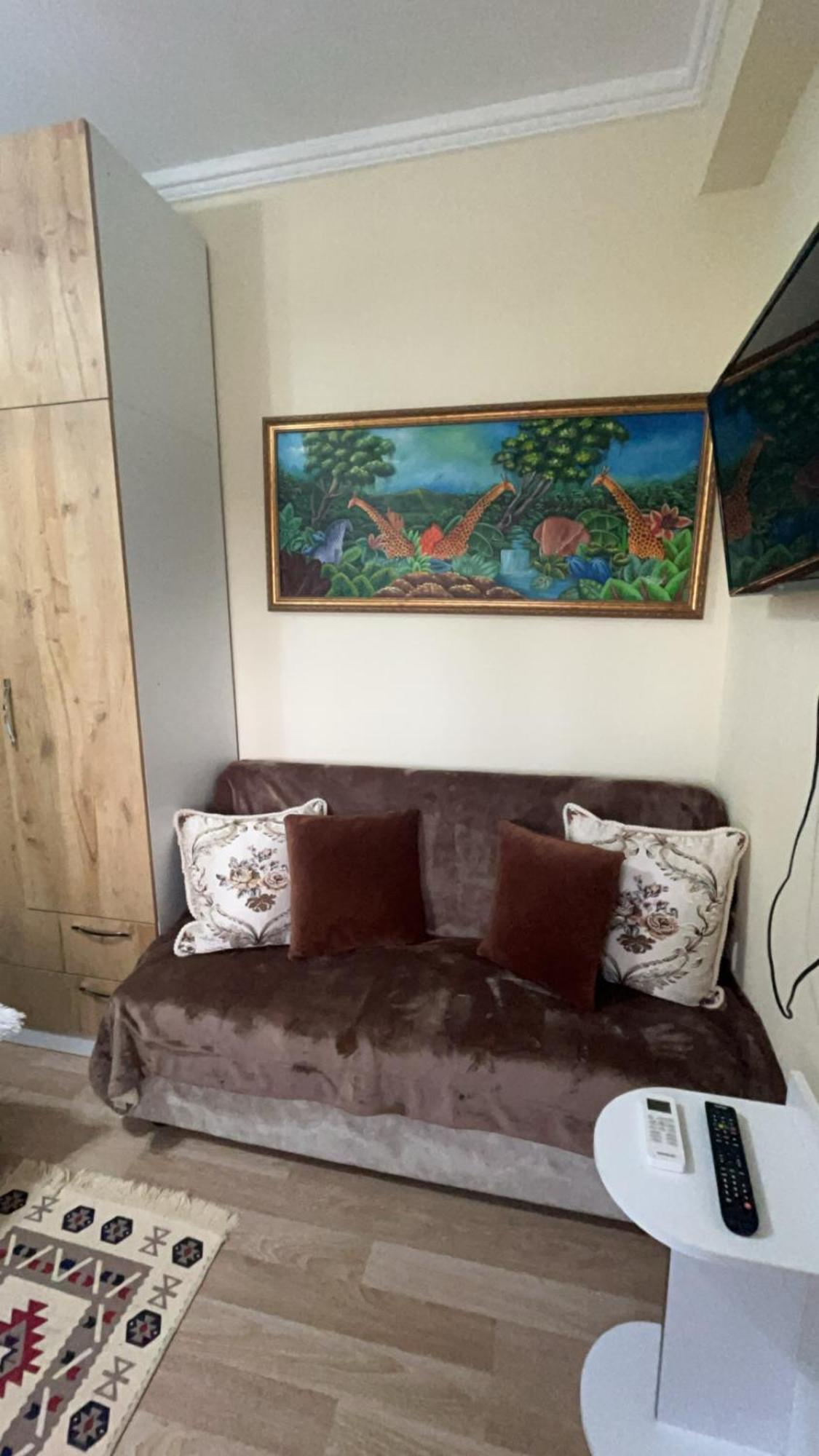 Appartamento Evis House Tirana Esterno foto